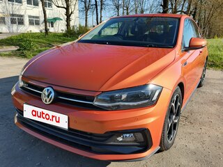 2019 Volkswagen Polo VI (EU Market), оранжевый, 1490000 рублей, вид 2