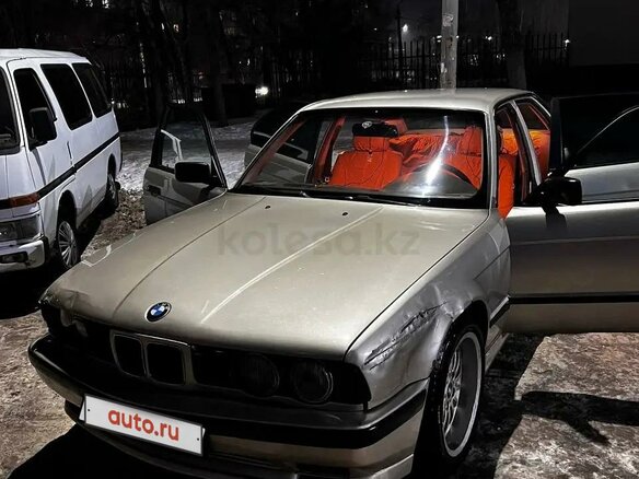 1993 BMW 5 серии 520i III (E34), золотистый, 311000 рублей - вид 7
