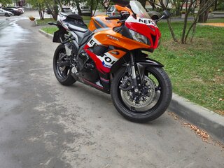 2009 Honda CBR 600RR, оранжевый, 580000 рублей, вид 3