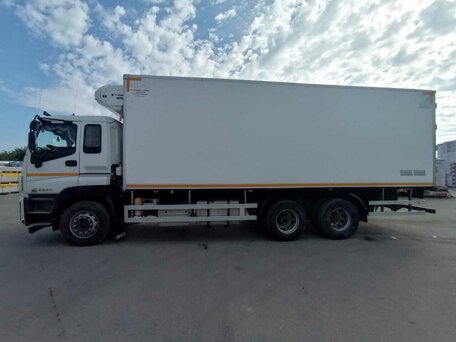 2017 Isuzu Giga (C-series), белый, 4500000 рублей, вид 2
