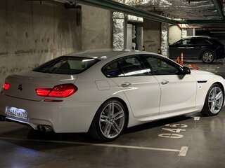 2015 BMW 6 серии Gran Coupe 640i xDrive III (F06/F13/F12) Рестайлинг, белый, 3200000 рублей, вид 1