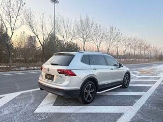 2020 Volkswagen Tiguan 380TSI L II (China Market), серебристый, 1840000 рублей, вид 4