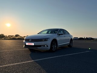 2016 Volkswagen Passat B8, белый, 1885000 рублей, вид 4