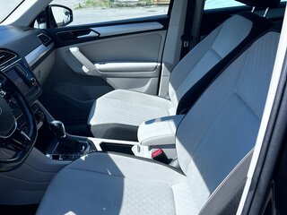 2017 Volkswagen Tiguan II, чёрный, 1800000 рублей, вид 5