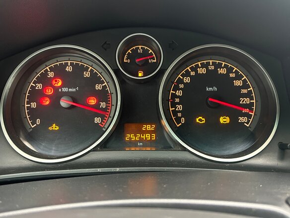 2007 Opel Astra H Рестайлинг, серый, 620000 рублей - вид 4