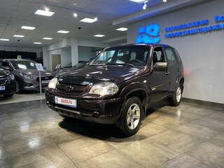 2017 Chevrolet Niva I Рестайлинг, коричневый, 675000 рублей, вид 3