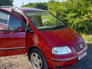 2006 Volkswagen Sharan I Рестайлинг 2, красный, 1150000 рублей, вид 2