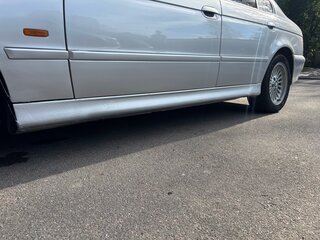 2001 BMW 5 серии 525i IV (E39) Рестайлинг, серебристый, 750000 рублей, вид 5