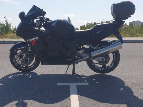 1997 Honda CBR 1100 XX, чёрный, 350000 рублей, вид 3