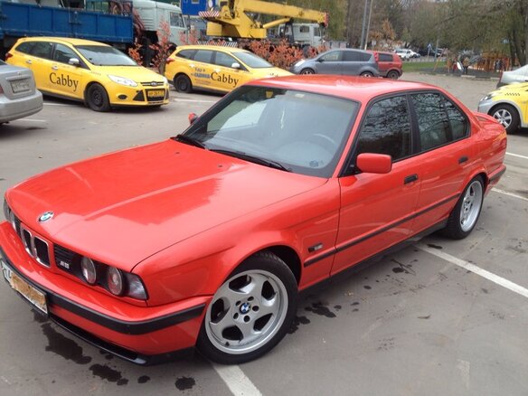 1993 BMW M5 II (E34), красный - вид 5