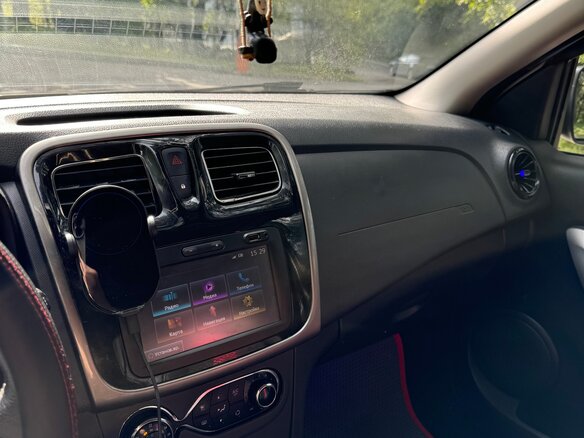 2018 Renault Sandero Stepway II, бежевый, 1370000 рублей - вид 8