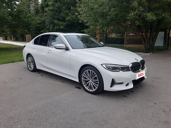 2022 BMW 3 серии 320i VII (G2x), белый, 3900000 рублей - вид 1