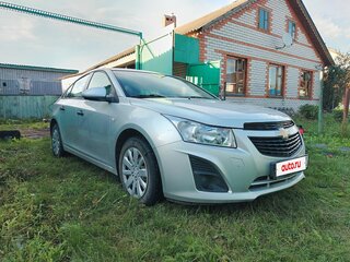 2013 Chevrolet Cruze I Рестайлинг, серебристый, 990000 рублей, вид 4