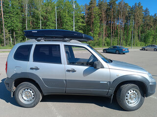 2012 Chevrolet Niva I Рестайлинг, серебристый, 735000 рублей, вид 3