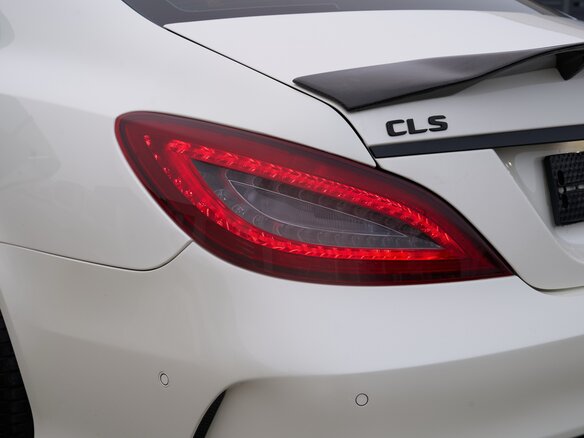 2015 Mercedes-Benz CLS 400 II (C218) Рестайлинг, белый, 4000000 рублей - вид 12