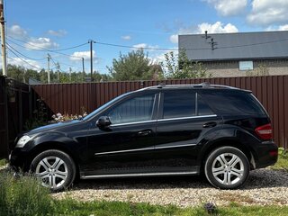 2011 Mercedes-Benz M-Класс 350 II (W164) Рестайлинг, чёрный, 1390000 рублей, вид 2