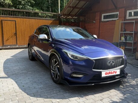 2016 Infiniti Q30, синий, 1900000 рублей, вид 2