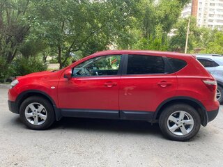 2011 Nissan Qashqai I Рестайлинг, красный, 1350000 рублей, вид 3