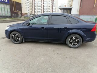 2011 Ford Focus II Рестайлинг, синий, 650000 рублей, вид 1