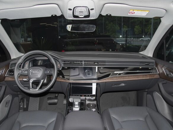 2025 Audi Q7 45 TFSI II (4M) Рестайлинг 2, чёрный, 10123000 рублей - вид 6