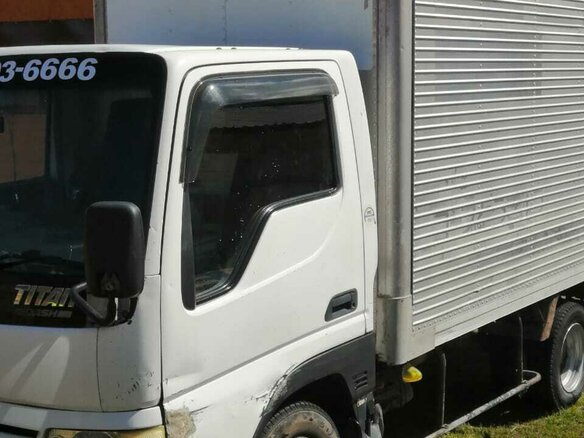 2003 Mazda Titan, белый, 1100000 рублей - вид 9