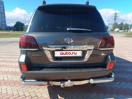 2014 Toyota Land Cruiser 200 Series Рестайлинг 1, серый, 3550000 рублей, вид 4