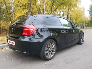 2011 BMW 1 серии 116i I (E81/E82/E87/E88) Рестайлинг, чёрный, 900000 рублей, вид 5