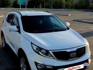 2011 Kia Sportage III, белый, 1250000 рублей, вид 3
