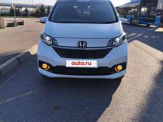 2021 Honda Freed II Рестайлинг, белый, 2200000 рублей, вид 2