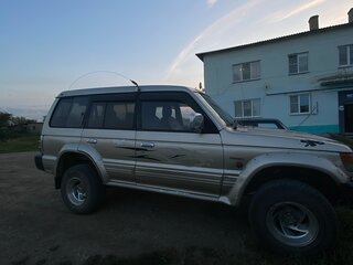 1992 Mitsubishi Pajero II, золотистый, 300000 рублей, вид 2