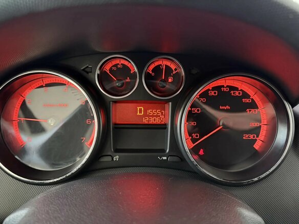 2012 Peugeot 408 I, коричневый, 510000 рублей - вид 16