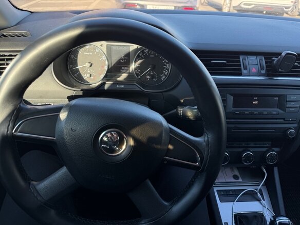 2013 Skoda Octavia III (A7), серебристый, 850000 рублей - вид 5