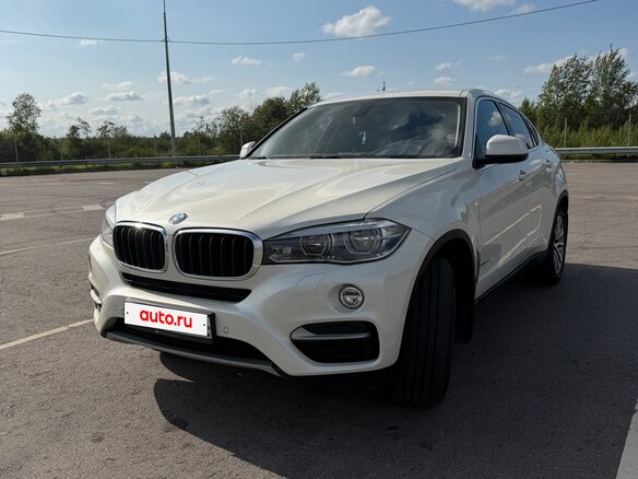 2017 BMW X6 35i II (F16), белый, 3800000 рублей