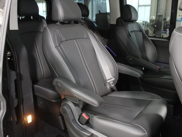 2025 Hyundai Staria I, чёрный, 9999000 рублей - вид 27