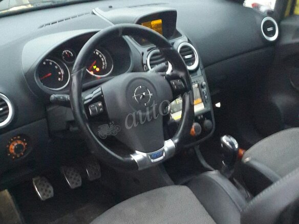 2008 Opel Corsa OPC D, жёлтый - вид 3