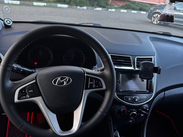 2016 Hyundai Solaris I Рестайлинг, чёрный, 650000 рублей - вид 5