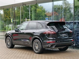 2017 Porsche Cayenne II Рестайлинг (958), чёрный, 4100000 рублей, вид 4