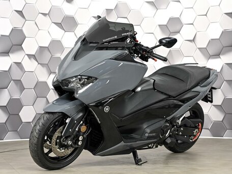 2021 Yamaha TMAX, серый, 979000 рублей, вид 2