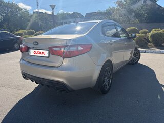 2012 Kia Rio 5-speed III, бежевый, 850000 рублей, вид 5