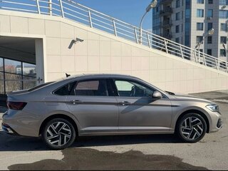 2022 Volkswagen Sagitar III Рестайлинг, коричневый, 1695000 рублей, вид 4