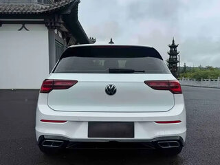 2023 Volkswagen Golf VIII, белый, 1580700 рублей, вид 5