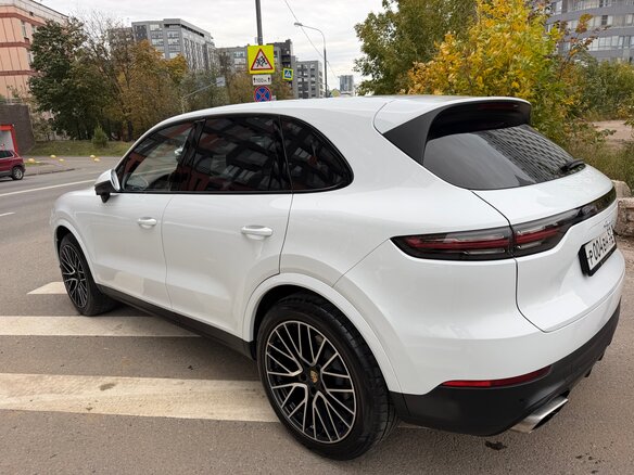 2018 Porsche Cayenne III, белый - вид 4