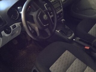 2009 Skoda Octavia Czech market II (A5) Рестайлинг, серебристый, 1500000 рублей, вид 3