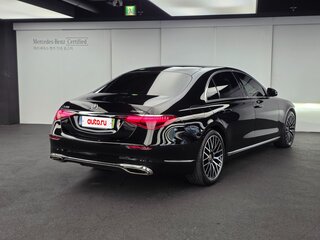2025 Mercedes-Benz S-Класс 450 Long 4MATIC VII (W223), чёрный, 14900000 рублей, вид 2