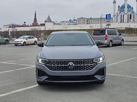 2022 Volkswagen Lavida III Рестайлинг, серый, 1850000 рублей, вид 3