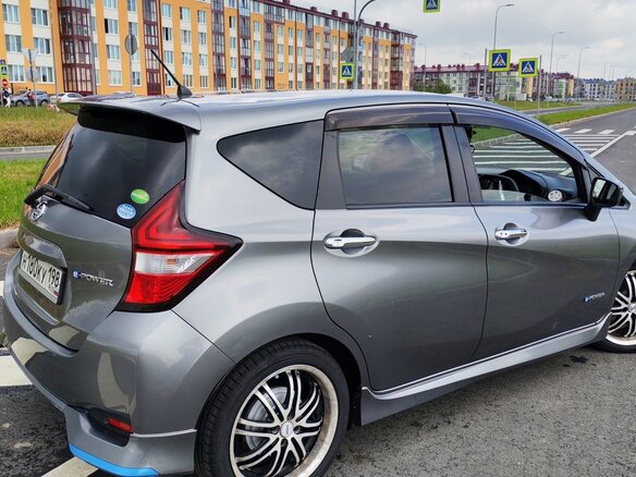 2018 Nissan Note e-Power II Рестайлинг, серый, 1150000 рублей - вид 8