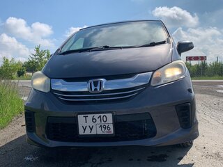 2014 Honda Freed I Рестайлинг 2, серый, 1350000 рублей, вид 1