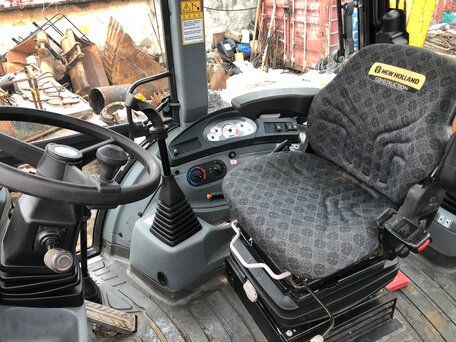 2017 New Holland B90B, жёлтый, 6250000 рублей, вид 3