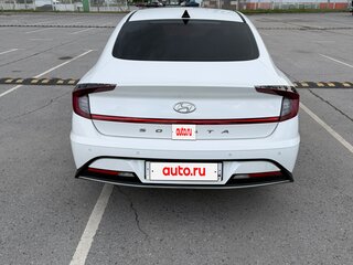 2021 Hyundai Sonata VIII (DN8), белый, 1950000 рублей, вид 2