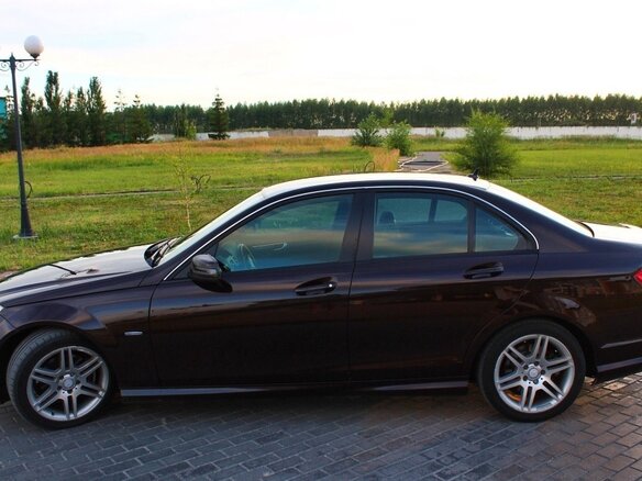 2011 Mercedes-Benz C-Класс 250 7G-TRONIC PLUS III (W204), серебристый - вид 2